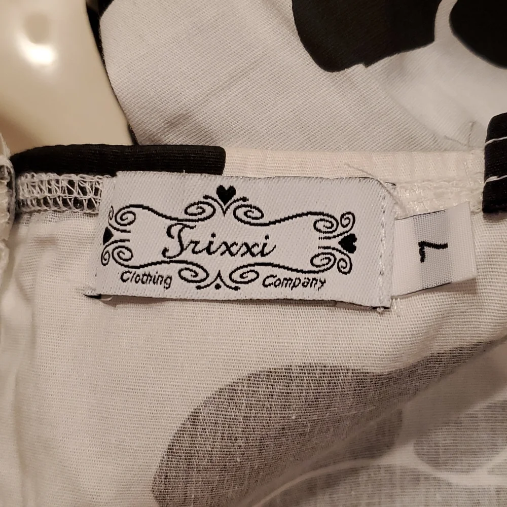 Trixxi Clothing Company White, Brown, and Red Floral Dress Size 7 Juniors - Picture 10 of 10